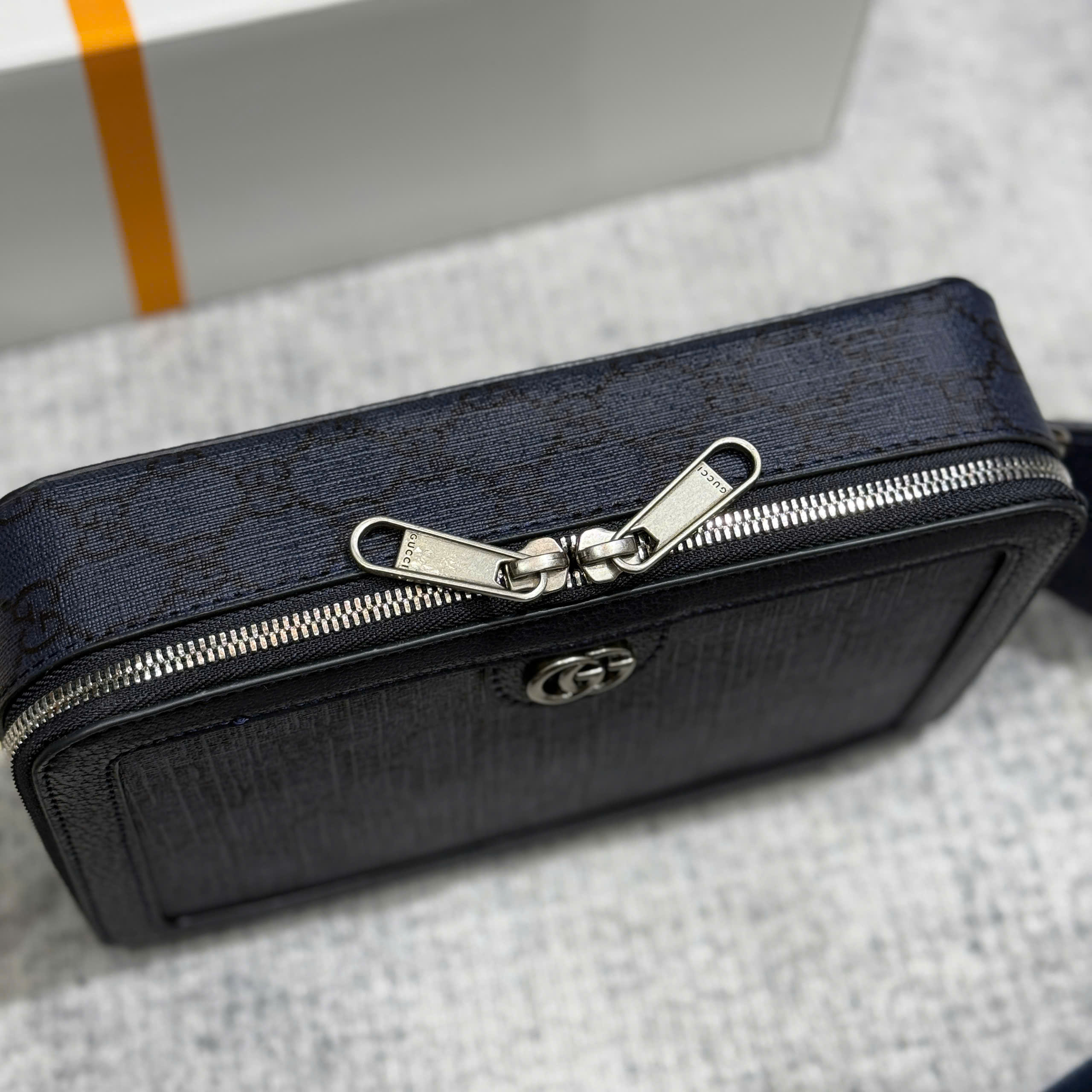 Túi hộp đeo chéo Gucci GC Xanh than họa tiết monogram logo GG size 23x7.5x14.5cm Like Auth on web fullbox bill thẻ PLD